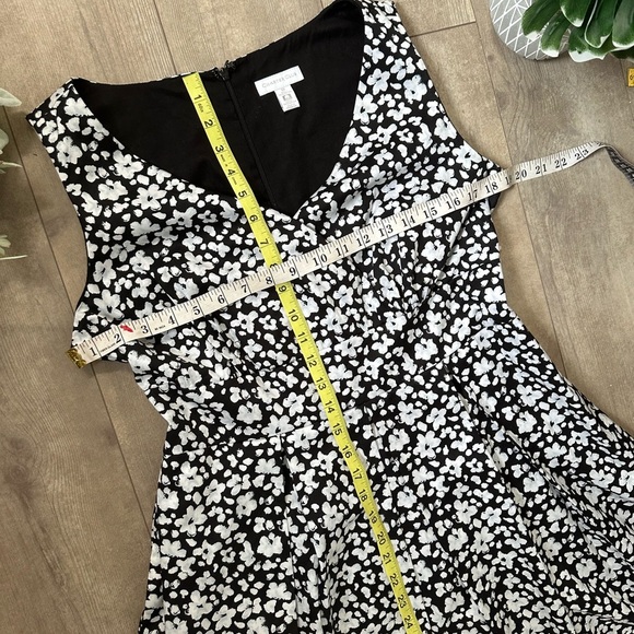 New Charter Club Women’s Fit & Flare Cotton Floral Dress with Pockets size 10 - Picture 3 of 16